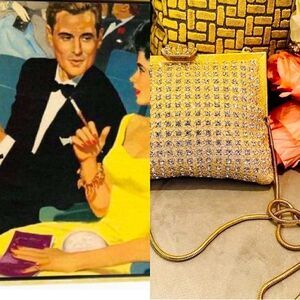 ♥️ Mid century rhinestone evening purse gold lamé beneath Swarovski Crystals!